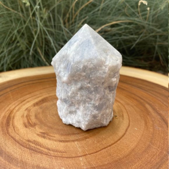 Blue Calcite Polished Point, Throat Chakra, Confidence Stone, Office Decor - Picture 6 of 6